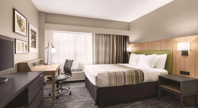 Люкс Country Inn & Suites by Radisson, Williamsburg East Busch Gardens , VA