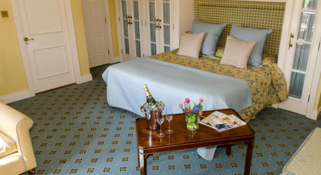 Номер Standard Bedford Arms Hotel