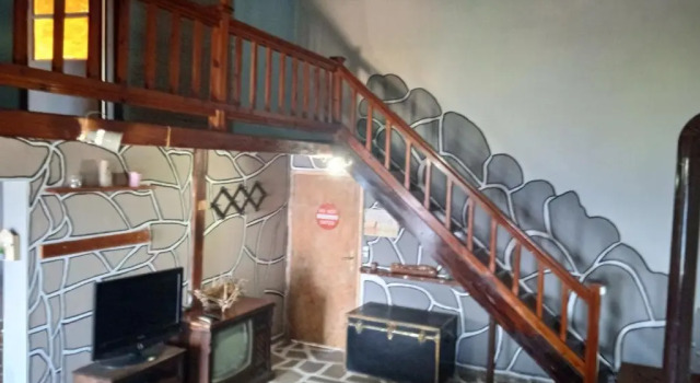 Коттедж с 2 комнатами Ikaros House