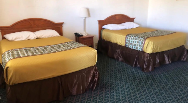 Четырёхместный номер Standard Lake Place Inn Lake Havasu City