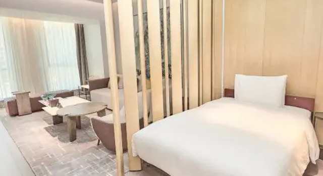 Семейный люкс Deluxe Doubletree By Hilton Kunming Airport