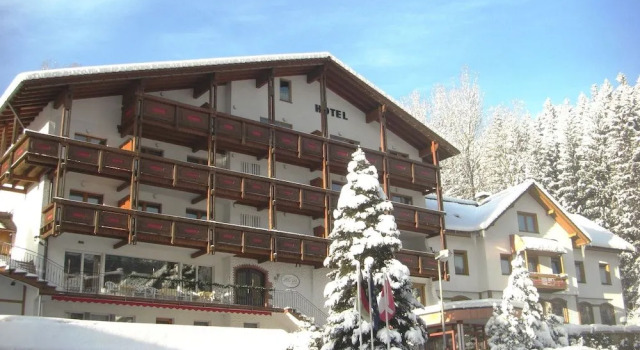 Holzschuhs Schwarzwaldhotel und Restaurant, Забронировать Отель Байрсброн Landkreis Karlsruhe