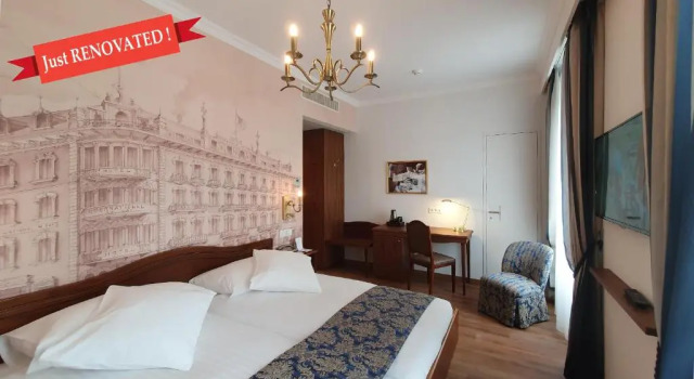 Двухместный номер Standard с балконом и с видом на озеро International au Lac Historic Lakeside Hotel
