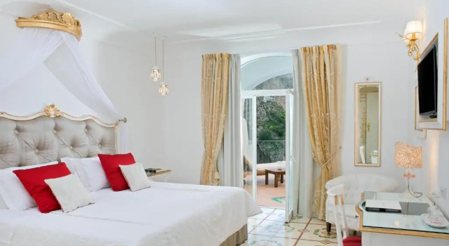 Номер Deluxe Villa Corallium