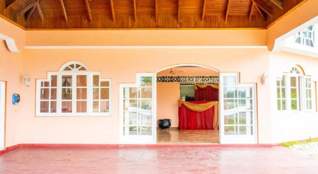 Beach House Villas Negril, Rezervovat Hotel Hotely v Negril s bazénem, Bazén