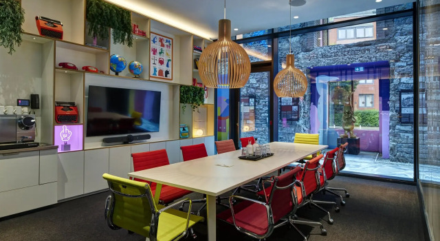 citizenM Dublin St Patricks, Забронировать Отель Дублин Каунти Дублин, рядом с Irish Stock Exchange