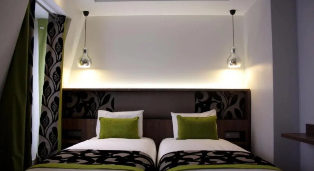 Четырёхместный номер Superior Hotel Alhambra