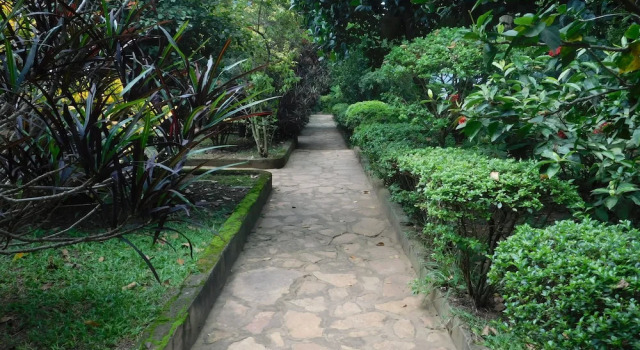 Cottage Captivating 2-bed Cottage in Kampala