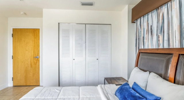 Люкс Deluxe с 3 комнатами South River Suites