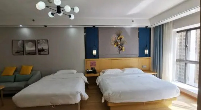 Люкс Deluxe Yunge Select Hotel（Kunming Railway Station Store）
