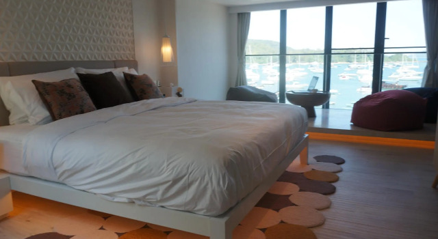 Номер Premium oceanfront The Pier Hotel