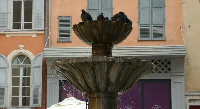 18thC perfumers home, heated pool & view, Забронировать Отель Грас Route Napoléon, рядом с Casino de Grasse