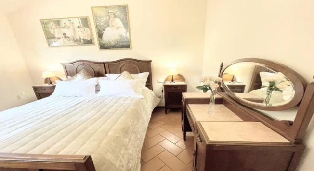 Spoleto Enchantedexc Pool, Gardens villaaircon 2, Varaa Hotelli Spoleto Umbria
