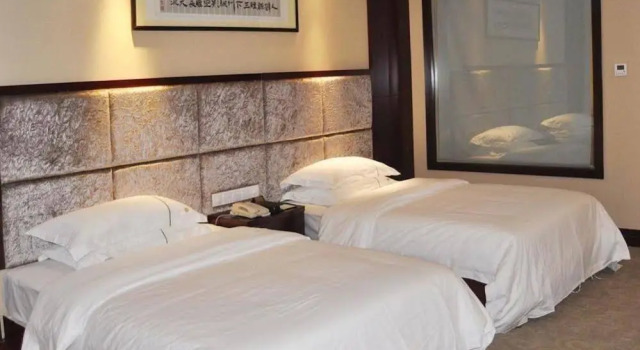 Nanchang Cheng Lake Intercontinental Hotel, Book Hotel Lianxi Jiangxi