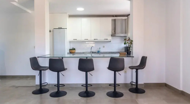 Spacious Apartment With 2 Terraces, Prenota Appartamento Motril Costa Tropical