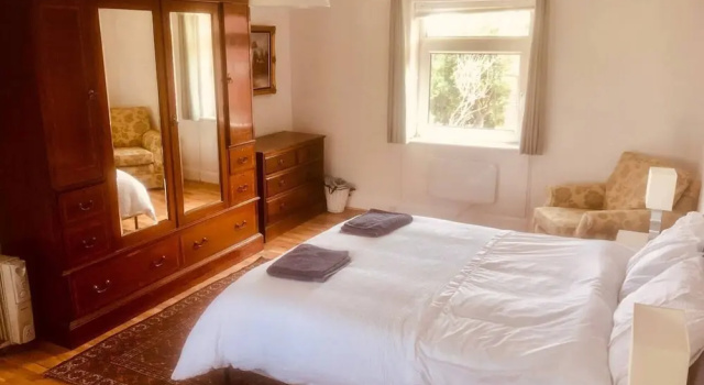 Коттедж Inviting 5-bed House in Eastbourne