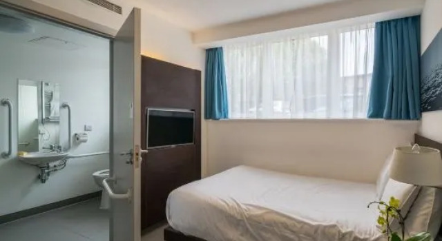 Двухместный номер Accessible Pelican London Hotel and Residence