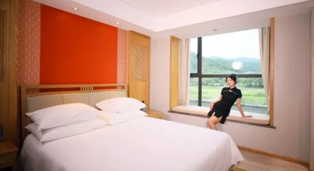 Люкс с 2 комнатами Hengdian Chengyi Hotel (Movie City Branch)