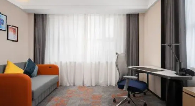 Двухместный номер Superior Hampton by Hilton  Luoyang Xinyi Street