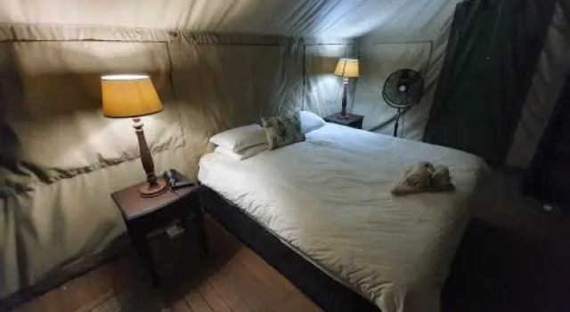 African Elegance Tented Lodge, Buchen Sie Hotel Boshoek 