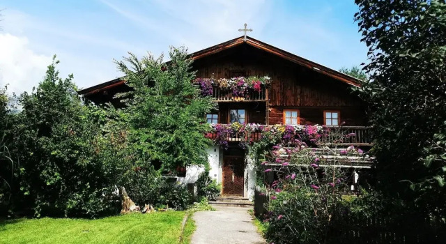 Коттедж с балконом Chalet in Saalfelden near Ski Slopes