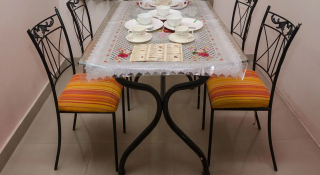 Western Enclave by OYO Rooms, Забронировать Отель Отели Калькутты с парковкой, рядом с Capgemini India Private Limited, Парковка