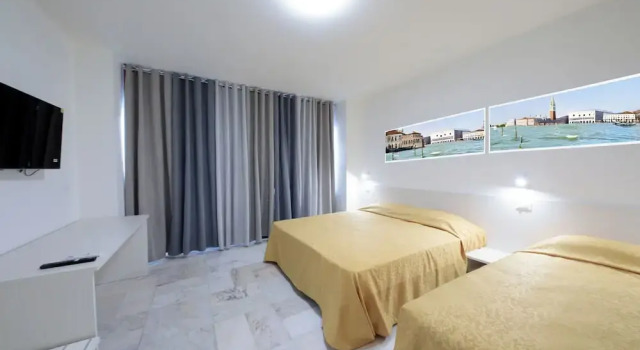 M9 Rest House Venice, Prenota Affittacamere Hotel a Veneto con parcheggio, Parcheggio