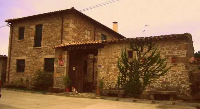 Casa Las Uces, Rezervasyon Otel Valsalabroso İspanya