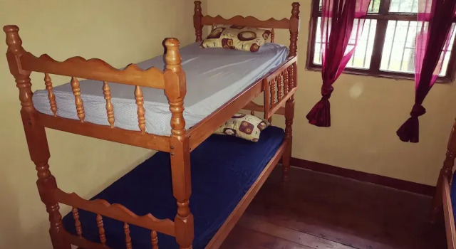 Casa Mirella, Book Hotel Hotels in Zacatepeques with Parking, Parking