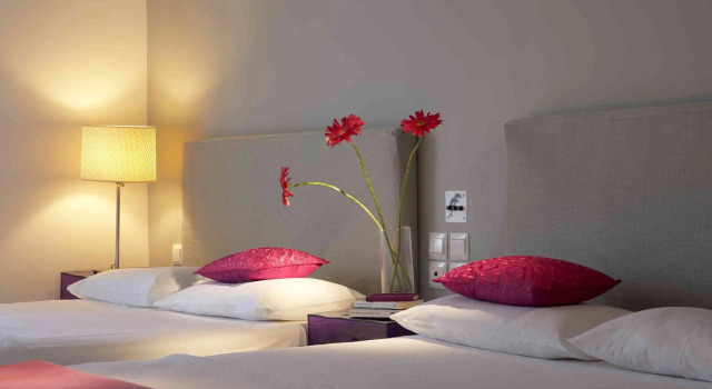 Kamari Beach Hotel