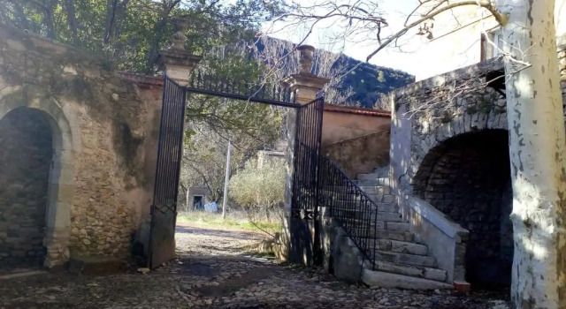 Четырёхместный номер Standard Chambres dhôtes Domaine de Pélissols