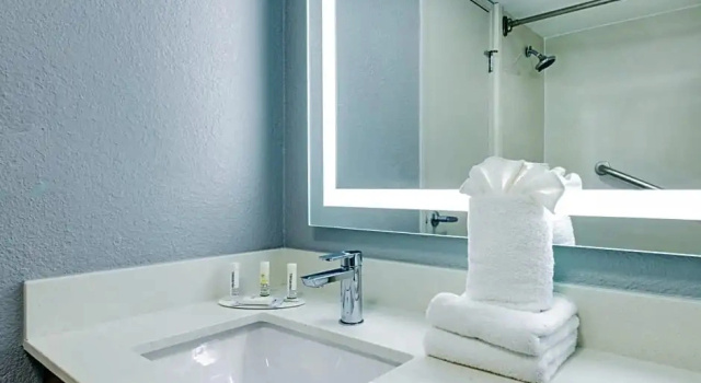 Двухместный номер Standard Hawthorn Extended Stay by Wyndham Wichita Airport