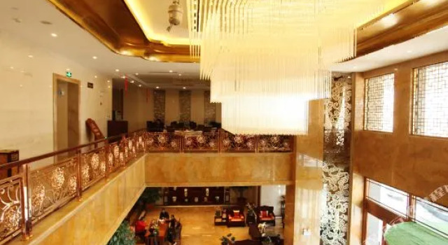 Longsheng Hotel, Prenota Hotel Qujing Yunnan