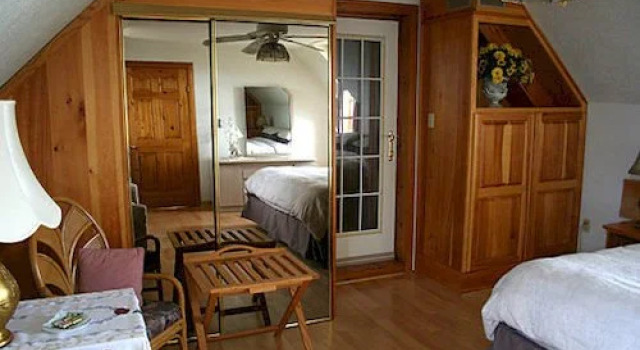Broecheler Inn, Varaa Hotelli  