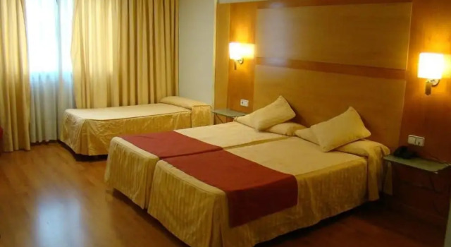 Двухместный номер Standard с балконом Hotel Reconquista