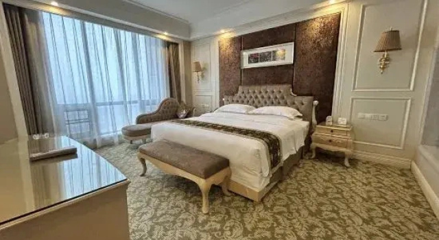 Двухместный люкс Executive Baiyunbian Hotel