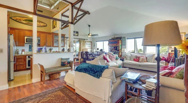Lush Outdoor Space & Epic Views! Kailua-kona Home