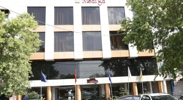Hotel Nisarga, Забронировать Отель Отели штата Махараштры 3 звезды, 3*