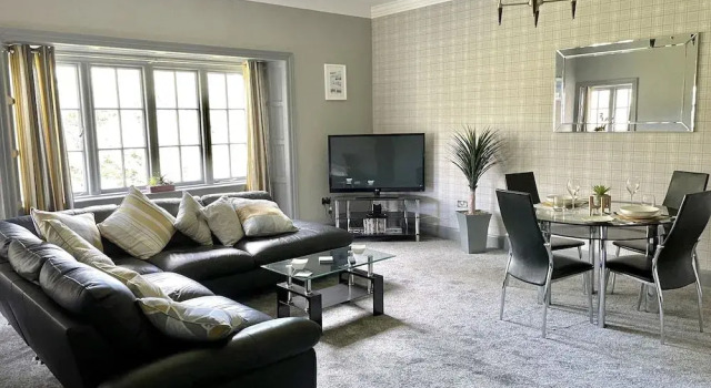 Rossal House Apartments