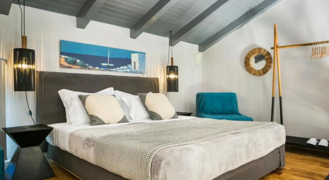 Полулюкс Avithos Resort Hotel