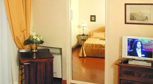 Relais Rome, Забронировать Отель Отели Рима с завтраком, рядом с Театр Арджентина, Завтраки