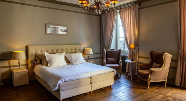 Номер Deluxe Château de Planchevienne