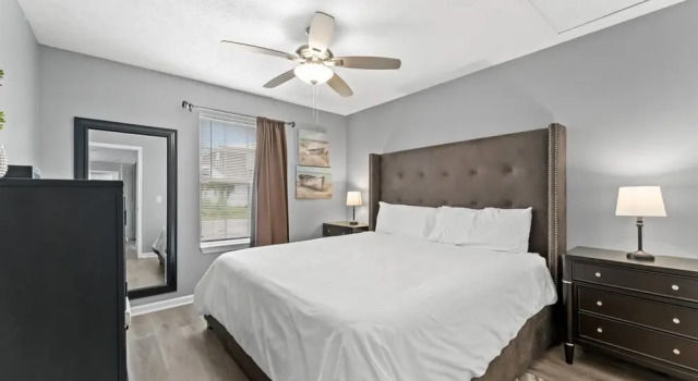 6100 Pinetree Ave, Book Hotel Hoteller i Lower Grand Lagoon med parkering, Parkering