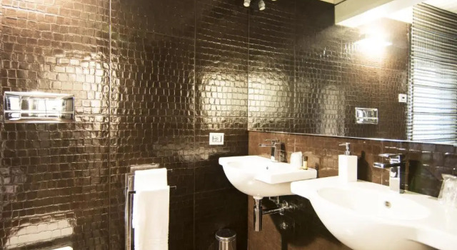 Люкс с балконом LA QUADRA SUITES - The super central apartments in Iseo, with daily housekeeping included