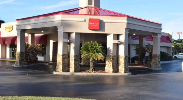 Ramada Savannah, Réserver Hôtel Hôtels à Georgetown avec petit-déjeuner, Petit-déjeuner