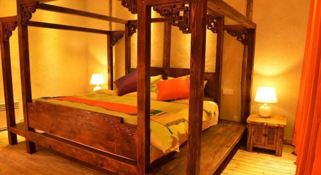 Sanse Yunhe Inn Lijiang Ancient Town, Забронировать Отель Лицзян Юньнань, рядом с Улица Сквер-стрит Древнего города Даянь
