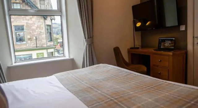 The Strathgarry Restaurant & Rooms, Book Hotel Pitlochry Perthshire