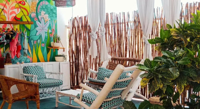 Кровать в общем номере Tribe Inn & Rooftop lounge