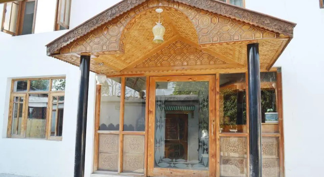 Hotel Modern, Забронировать Отель Сринагар Jammu & Kashmir Ski