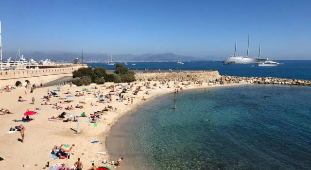 Апартаменты appartement 4 personnes vue mer remparts Antibes